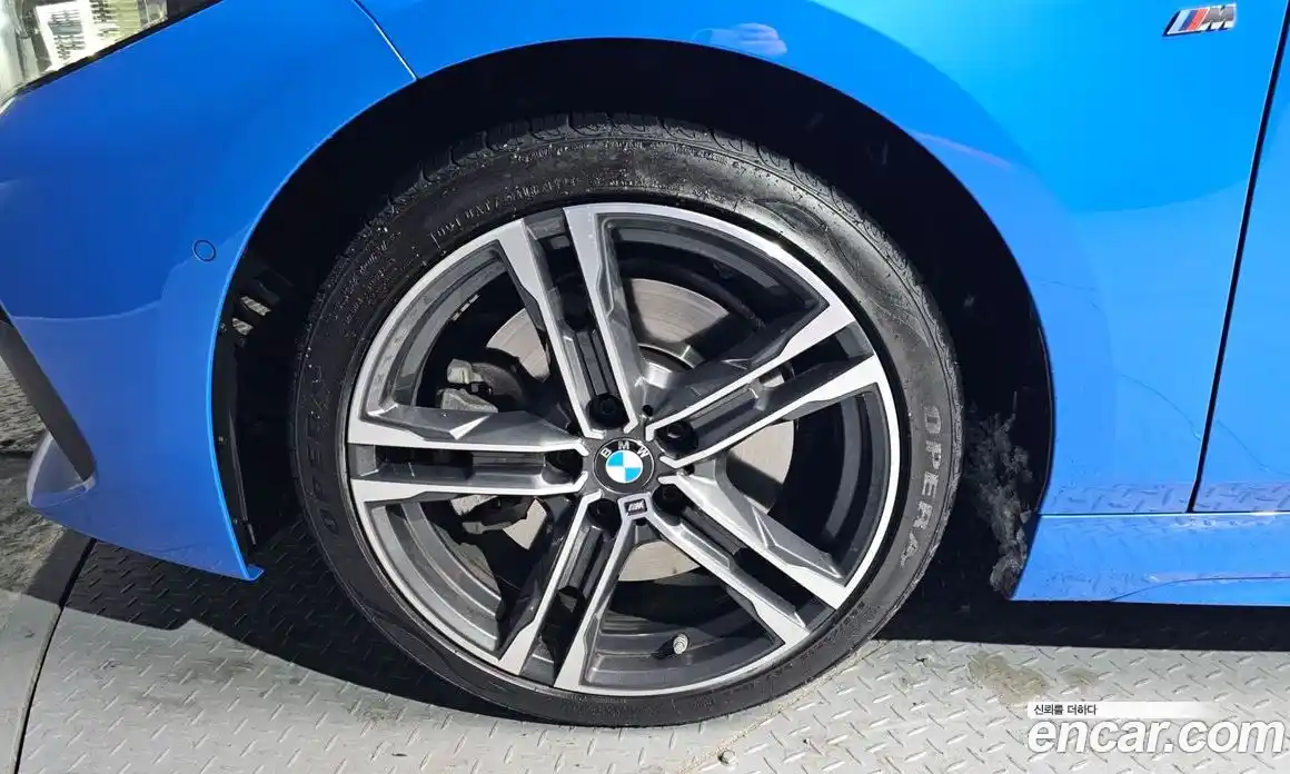 BMW 1-Series 2022 2.0 Автомат в Москве № 189673, фото 3