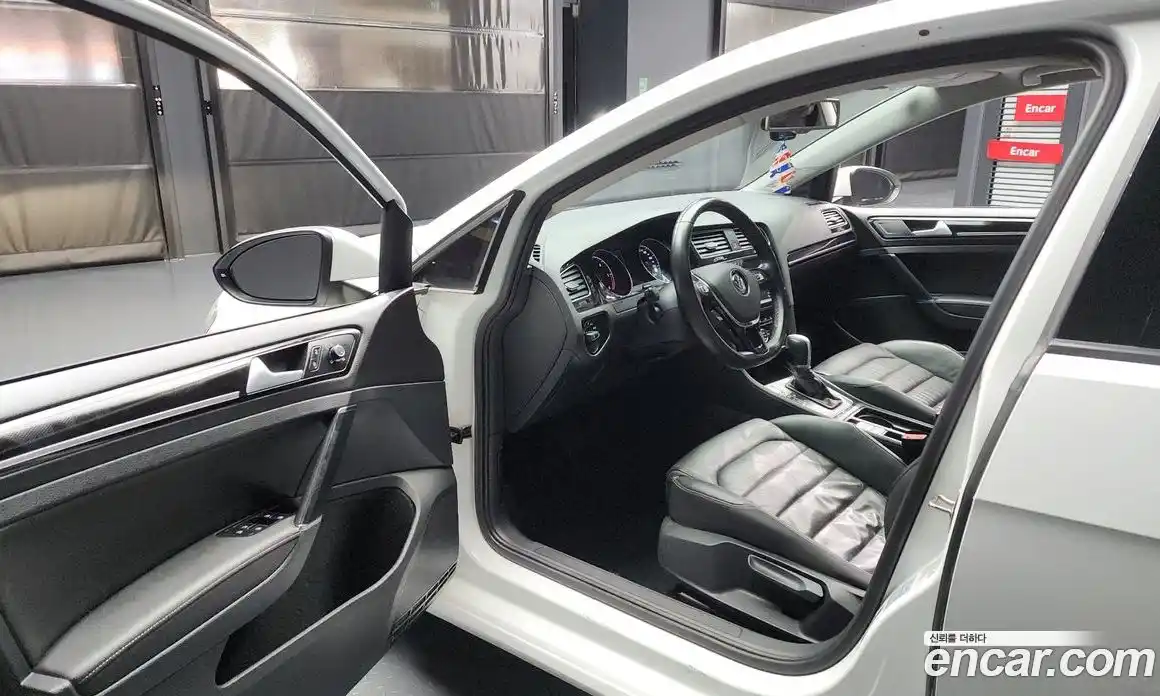 Volkswagen Golf 2015 2.0 Автомат в Москве № 193784, фото 16