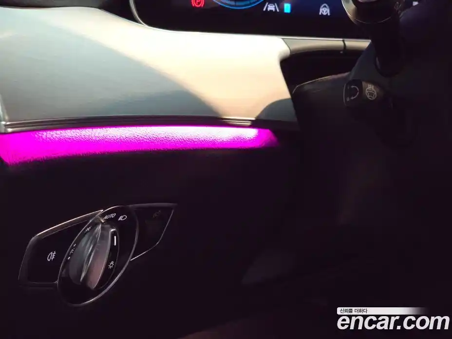 Mercedes-Benz E-Class 2021 2.0 Автомат в Москве № 194091, фото 16