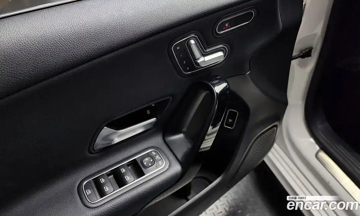 Mercedes-Benz A-Class 2020 2.0 Автомат в Москве № 194440, фото 3