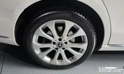 Mercedes-Benz E-Class, 2019