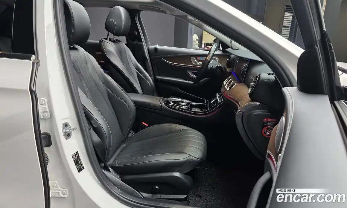 Mercedes-Benz E-Class 2019 2.0 Автомат в Москве № 194856, фото 11