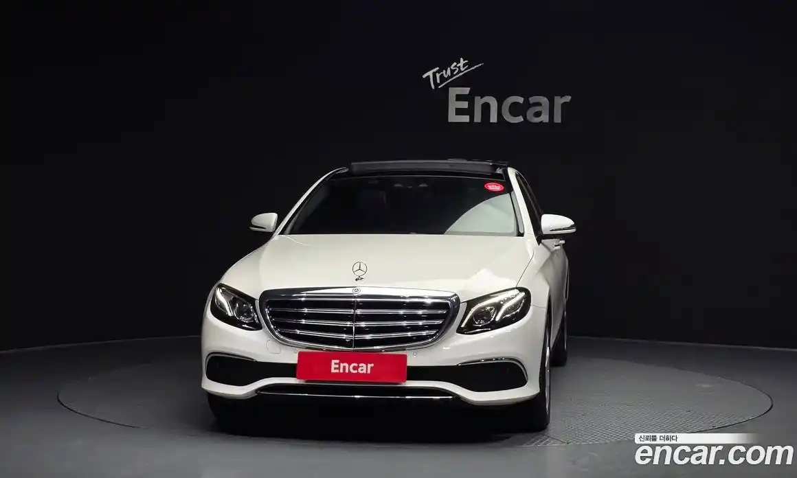 Mercedes-Benz E-Class 2019 2.0 Автомат в Москве № 194856, фото 16