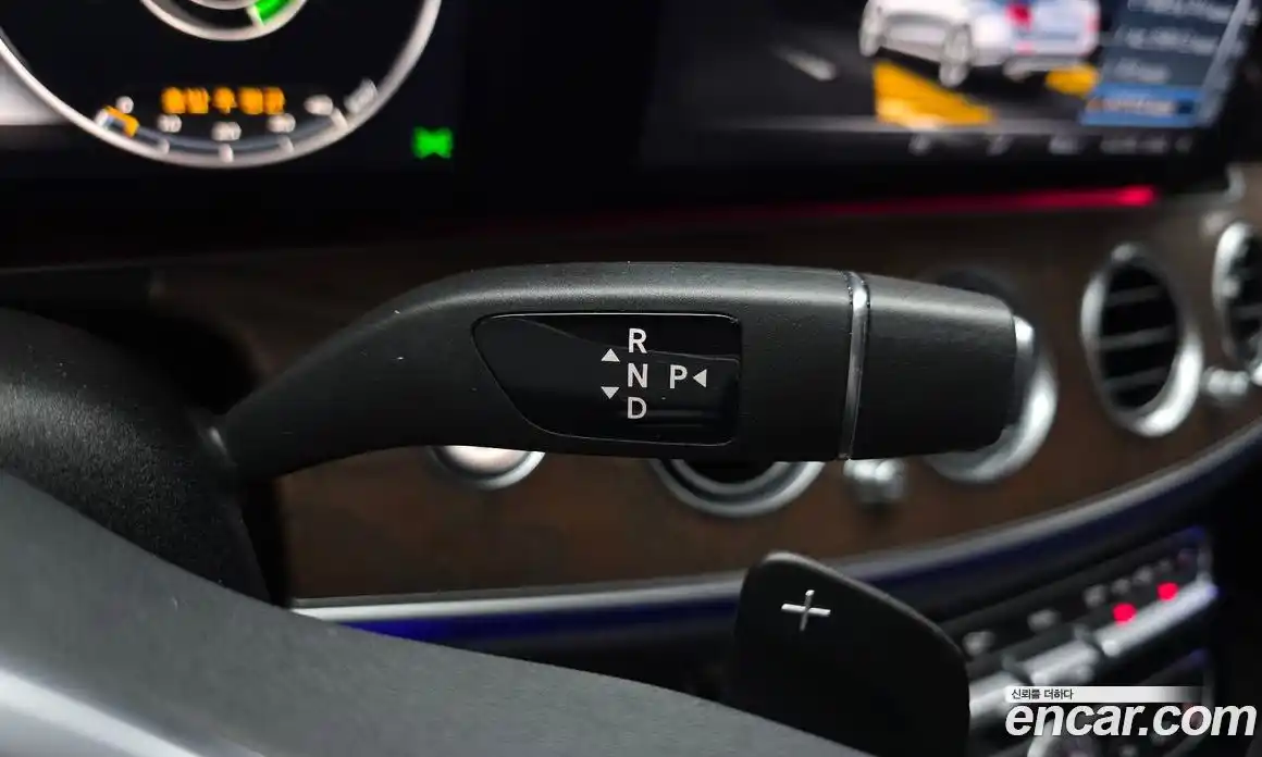 Mercedes-Benz E-Class 2019 2.0 Автомат в Москве № 194856, фото 18