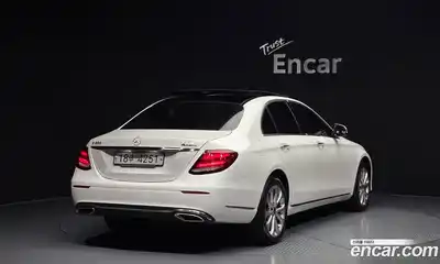 Mercedes-Benz E-Class 2019 2.0 Автомат в Москве № 194856, миниатюра 3