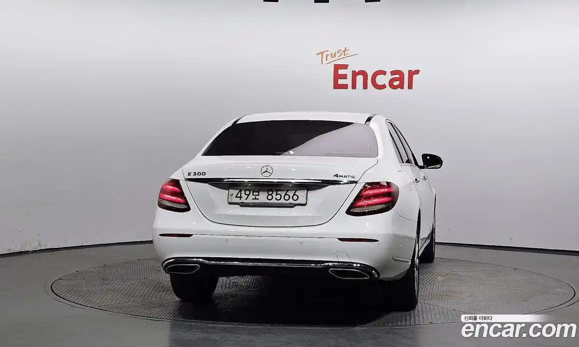 Mercedes-Benz E-Class 2018 2.0 Автомат в Москве № 195295, фото 17