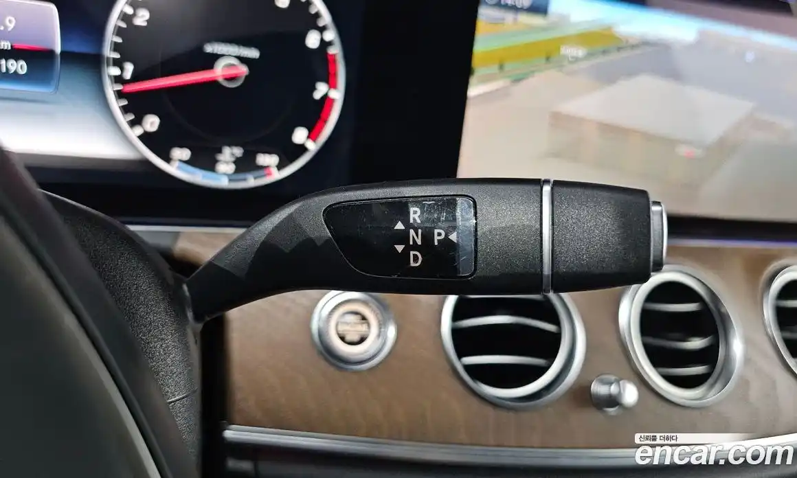 Mercedes-Benz E-Class 2018 2.0 Автомат в Москве № 195295, фото 5