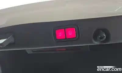 Mercedes-Benz E-Class 2018 2.0 Автомат в Москве № 195295, миниатюра 9