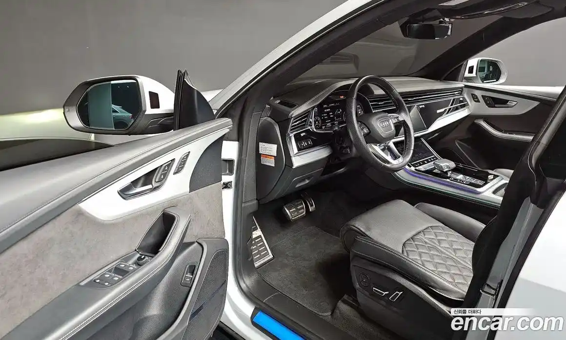 Audi Q8 2020 3.0 Автомат в Москве № 196348, фото 12