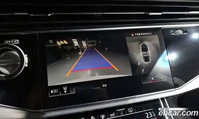 Audi Q8 2020 3.0 Автомат в Москве № 196348, миниатюра 2