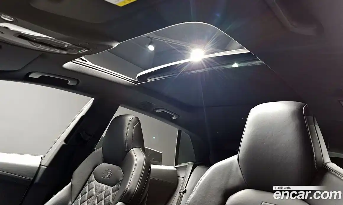 Audi Q8 2020 3.0 Автомат в Москве № 196348, фото 4