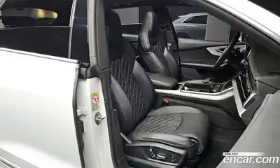 Audi Q8 2020 3.0 Автомат в Москве № 196348, миниатюра 5