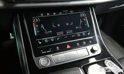 Audi Q8 2020 3.0 Автомат в Москве № 196348, миниатюра 9