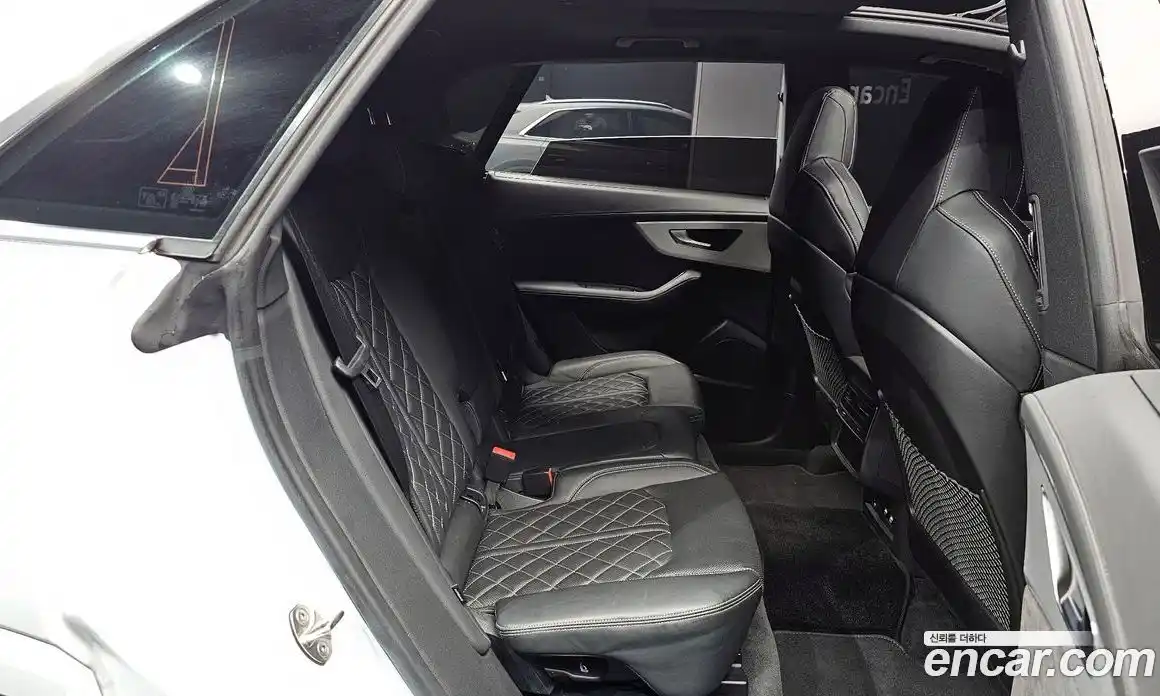 Audi Q8 2020 3.0 Автомат в Москве № 196348, фото 10