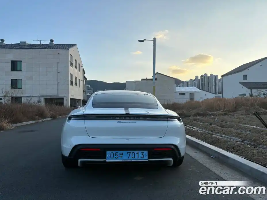 Porsche Taycan 2025 Автомат в Москве № 197814, фото 4