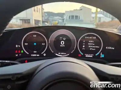 Porsche Taycan 2025 Автомат в Москве № 197814, миниатюра 9