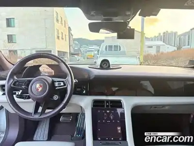 Porsche Taycan 2025 Автомат в Москве № 197814, миниатюра 10