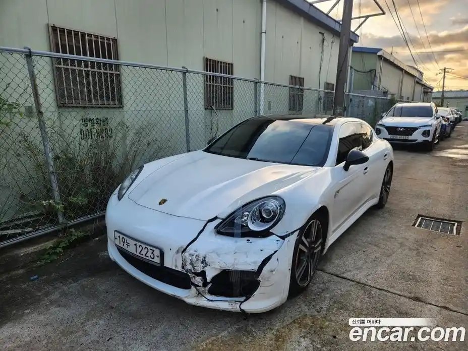 Porsche Panamera 2011 4.8 Автомат в Москве № 197921, фото 14