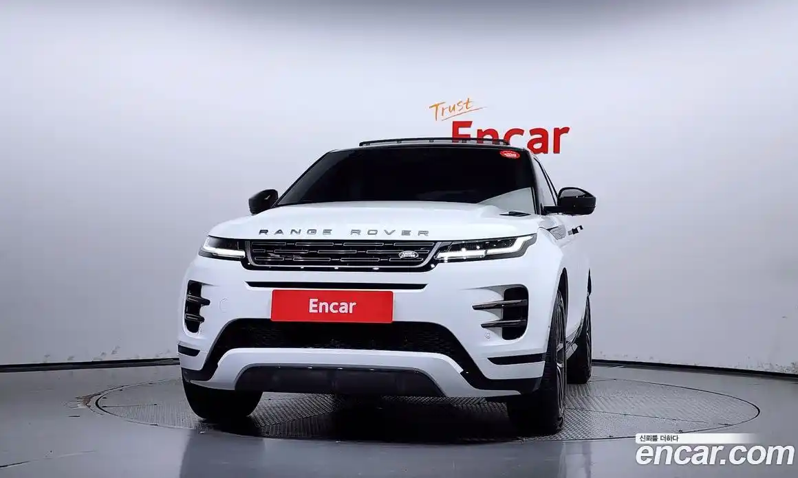 Land Rover Range-Rover Evoque 2025 2.0 Автомат в Москве № 198073, фото 8