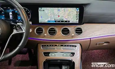 Mercedes-Benz E-Class 2023 2.0 Автомат в Москве № 203930, миниатюра 6