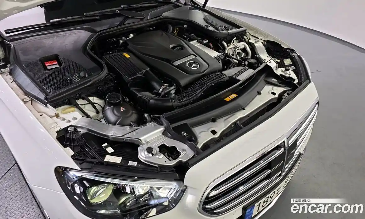 Mercedes-Benz E-Class 2023 2.0 Автомат в Москве № 203930, фото 7