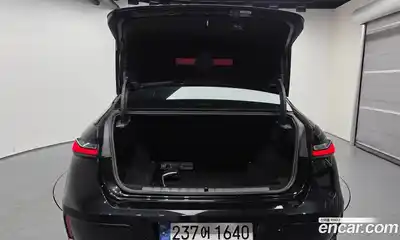 BMW 7-Series 2024 3.0 Автомат в Москве № 210683, миниатюра 4