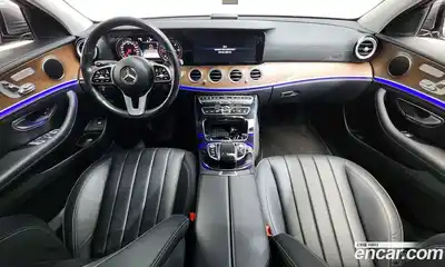 Mercedes-Benz E-Class 2020 1.9 Автомат в Москве № 212166, миниатюра 12