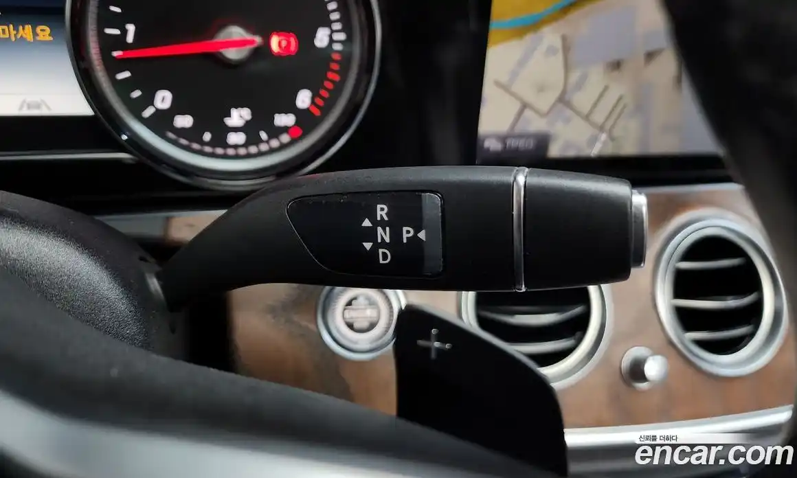 Mercedes-Benz E-Class 2020 1.9 Автомат в Москве № 212166, фото 15