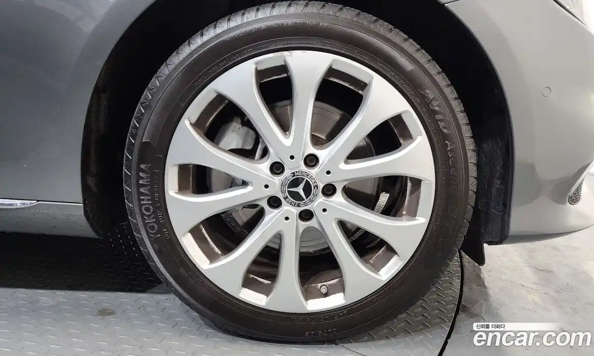 Mercedes-Benz E-Class 2020 1.9 Автомат в Москве № 212166, фото 9