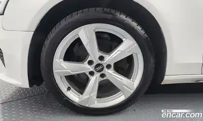 Audi A4 2014 2.0 Автомат в Москве № 212601, миниатюра 9