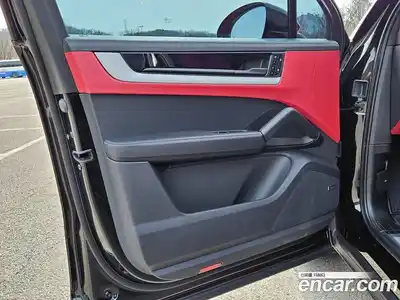 Porsche Cayenne 2024 3.0 Автомат в Москве № 212962, миниатюра 11