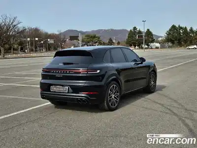 Porsche Cayenne 2024 3.0 Автомат в Москве № 212962, миниатюра 2