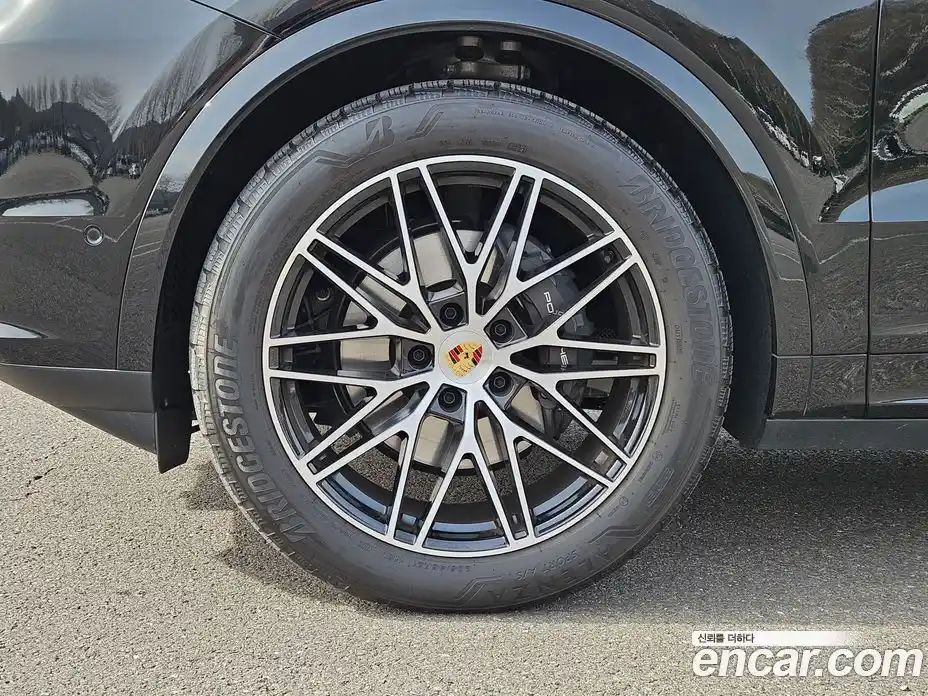 Porsche Cayenne 2024 3.0 Автомат в Москве № 212962, фото 5