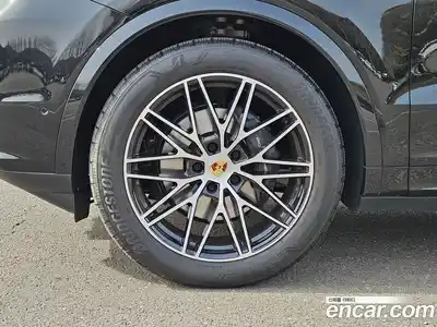 Porsche Cayenne 2024 3.0 Автомат в Москве № 212962, миниатюра 5