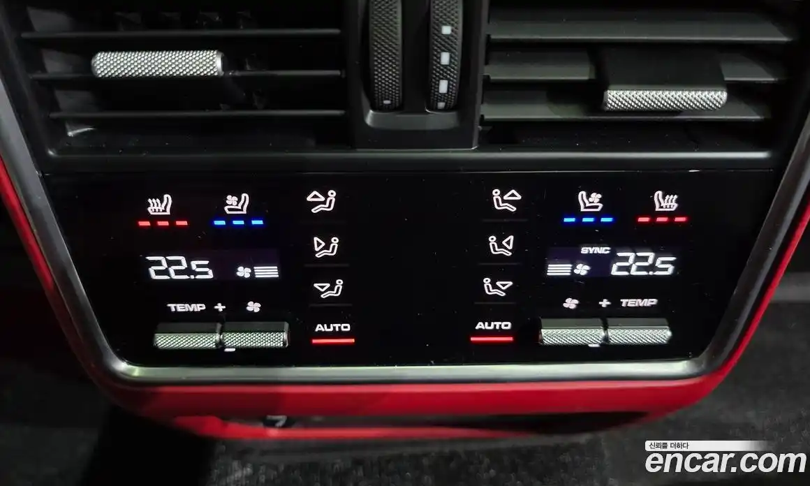 Porsche Cayenne 2021 3.0 Автомат в Москве № 213184, фото 18