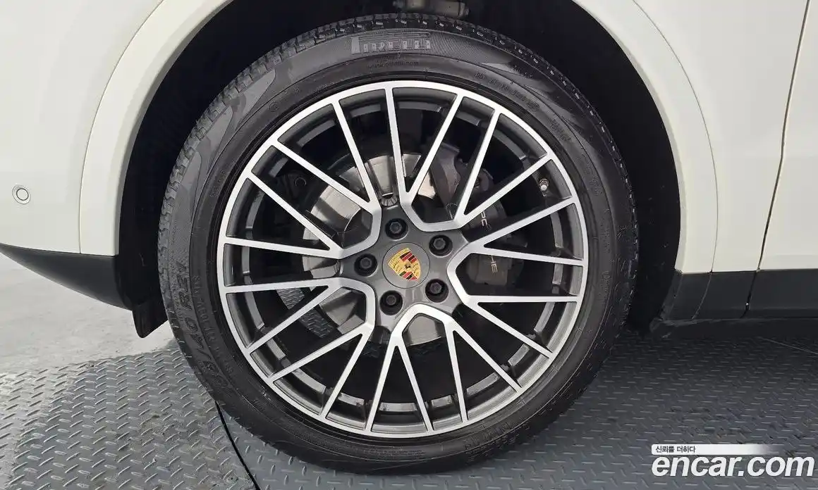 Porsche Cayenne 2021 3.0 Автомат в Москве № 213184, фото 5