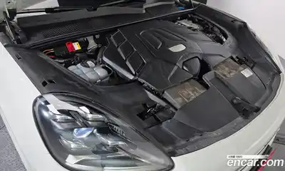 Porsche Cayenne 2021 3.0 Автомат в Москве № 213184, миниатюра 6