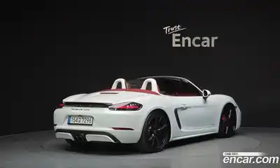 Porsche 718, 2018