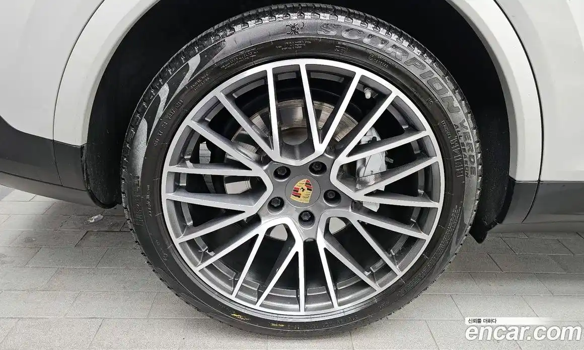 Porsche Cayenne 2020 3.0 Автомат в Москве № 213283, фото 18