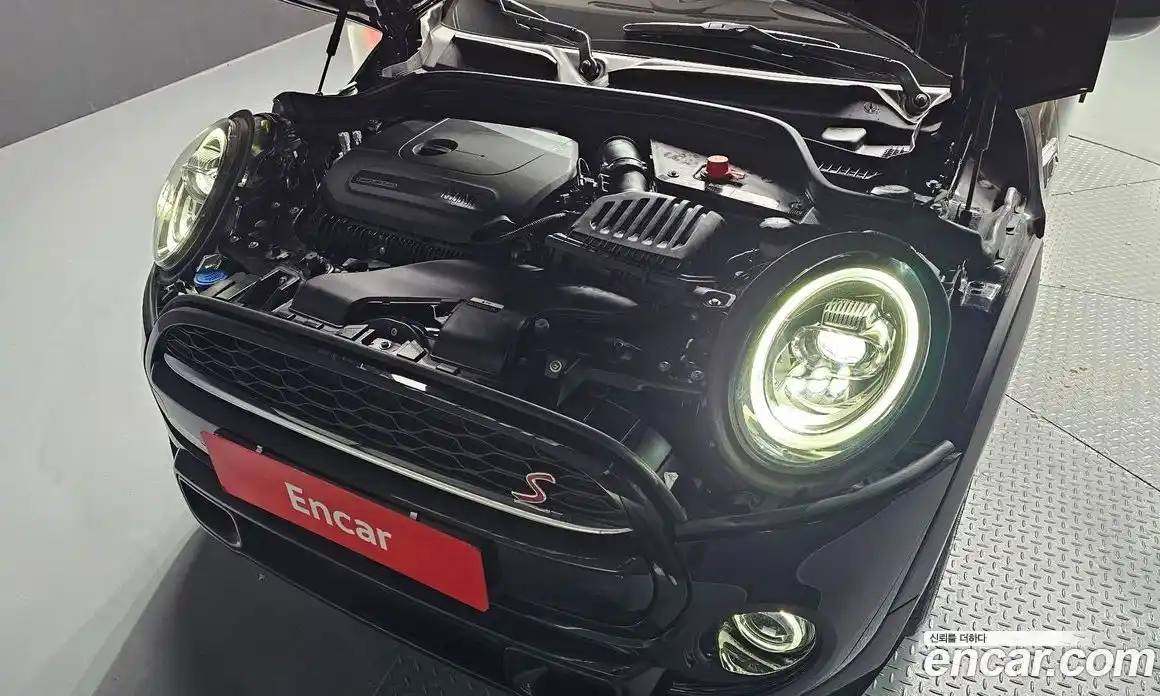 Mini Cooper 2021 2.0 Автомат в Москве № 214103, фото 17