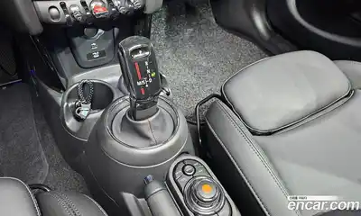 Mini Cooper 2021 2.0 Автомат в Москве № 214103, миниатюра 2