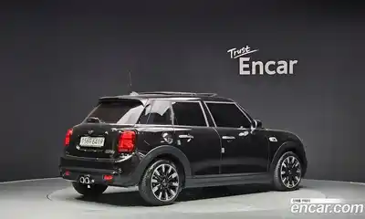 Mini Cooper 2021 2.0 Автомат в Москве № 214103, миниатюра 8