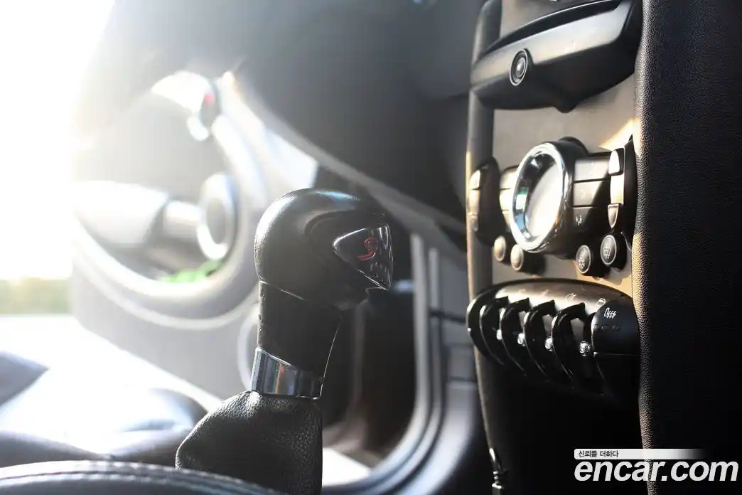 Mini Clubman 2011 1.6 Автомат в Москве № 214419, фото 9