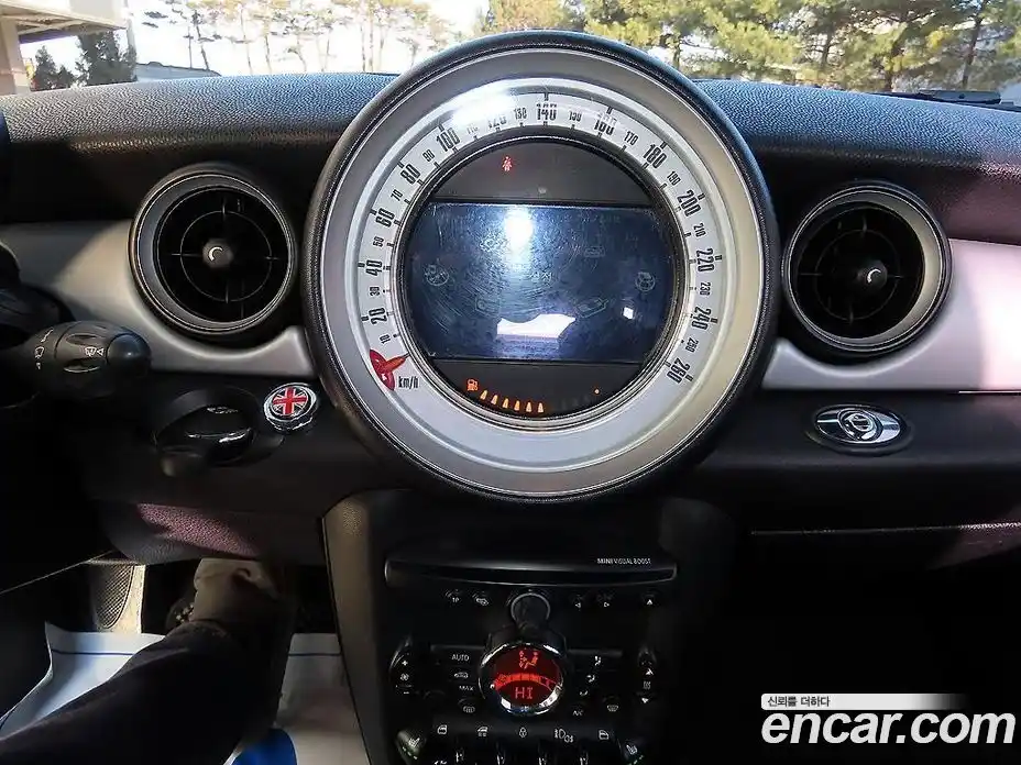 Mini Cooper Convertible 2014 1.6 Автомат в Москве № 214440, фото 13