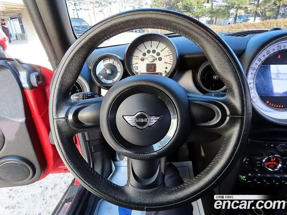 Mini Cooper Convertible 2014 1.6 Автомат в Москве № 214440, фото 14