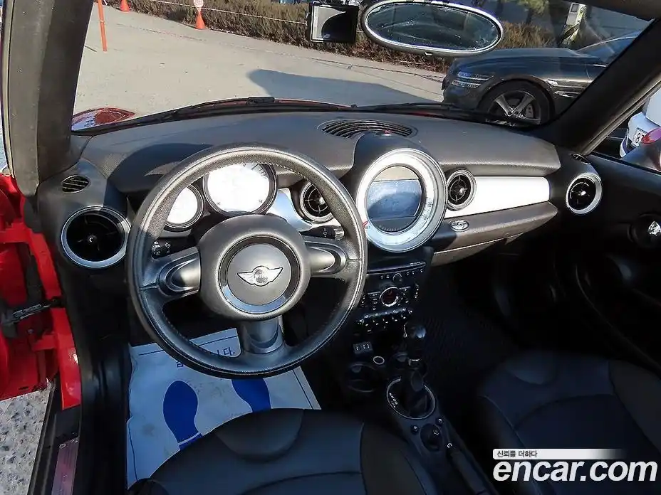 Mini Cooper Convertible 2014 1.6 Автомат в Москве № 214440, фото 7