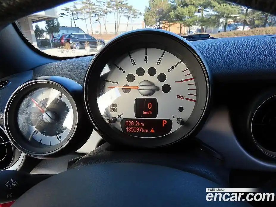 Mini Cooper Convertible 2014 1.6 Автомат в Москве № 214440, фото 8