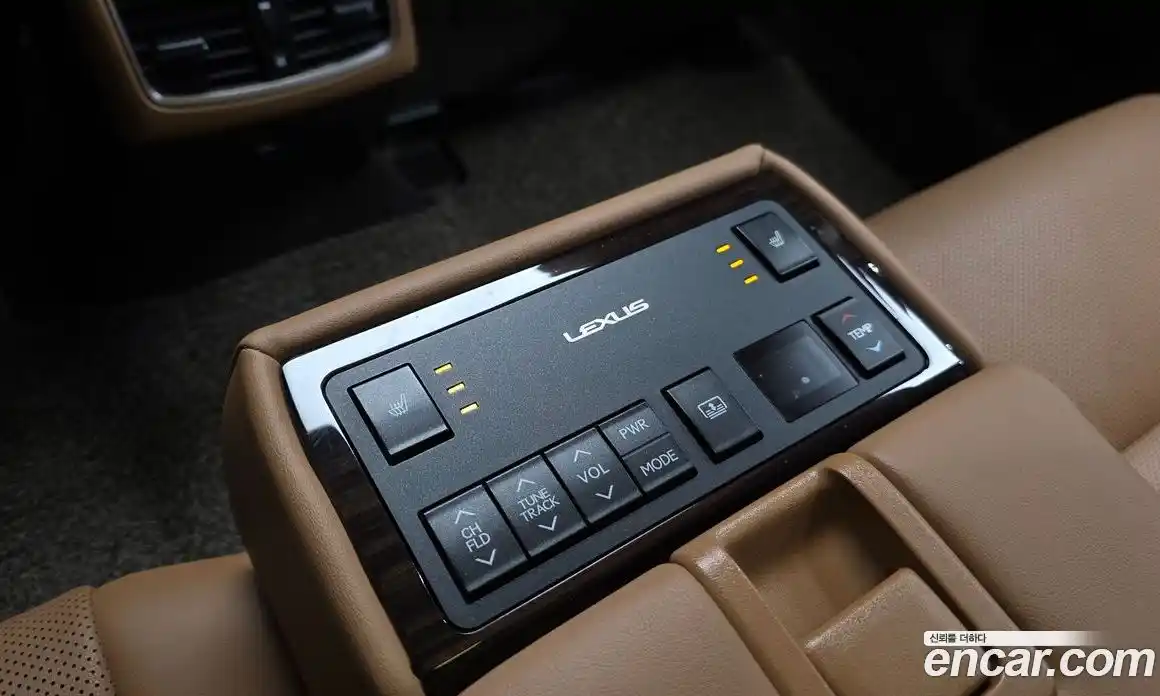 Lexus ES 2016 3.5 Автомат в Москве № 214651, фото 5