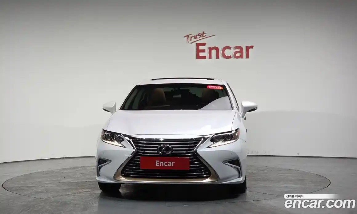 Lexus ES 2016 3.5 Автомат в Москве № 214651, фото 9