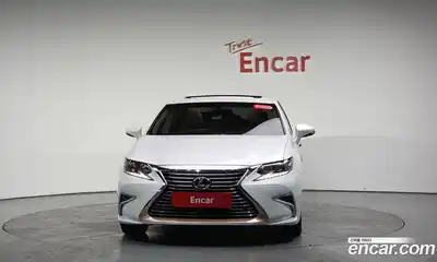 Lexus ES 2016 3.5 Автомат в Москве № 214651, миниатюра 9